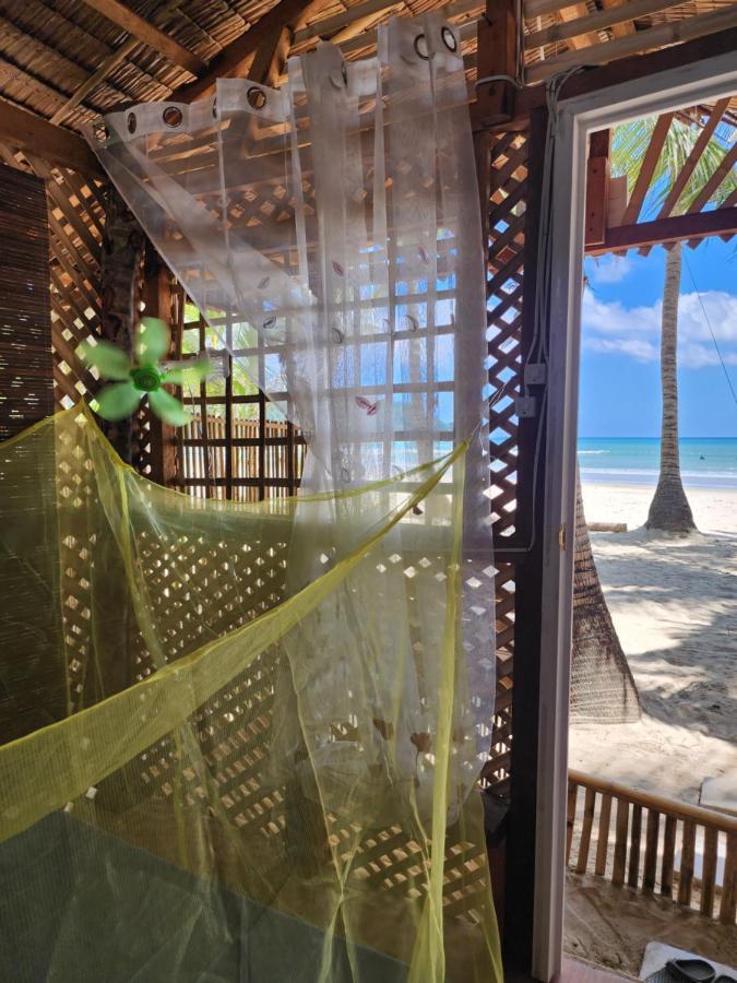 Bice Camp Bucana Beach إل نيدو المظهر الخارجي الصورة